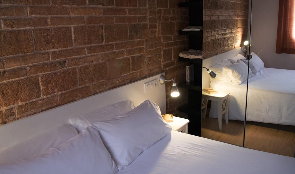 Apartment Happy People Ramblas Harbour Barcelona