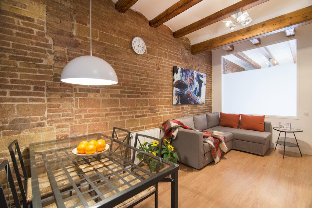 Happy People Ramblas Harbour Apartment Barcelona